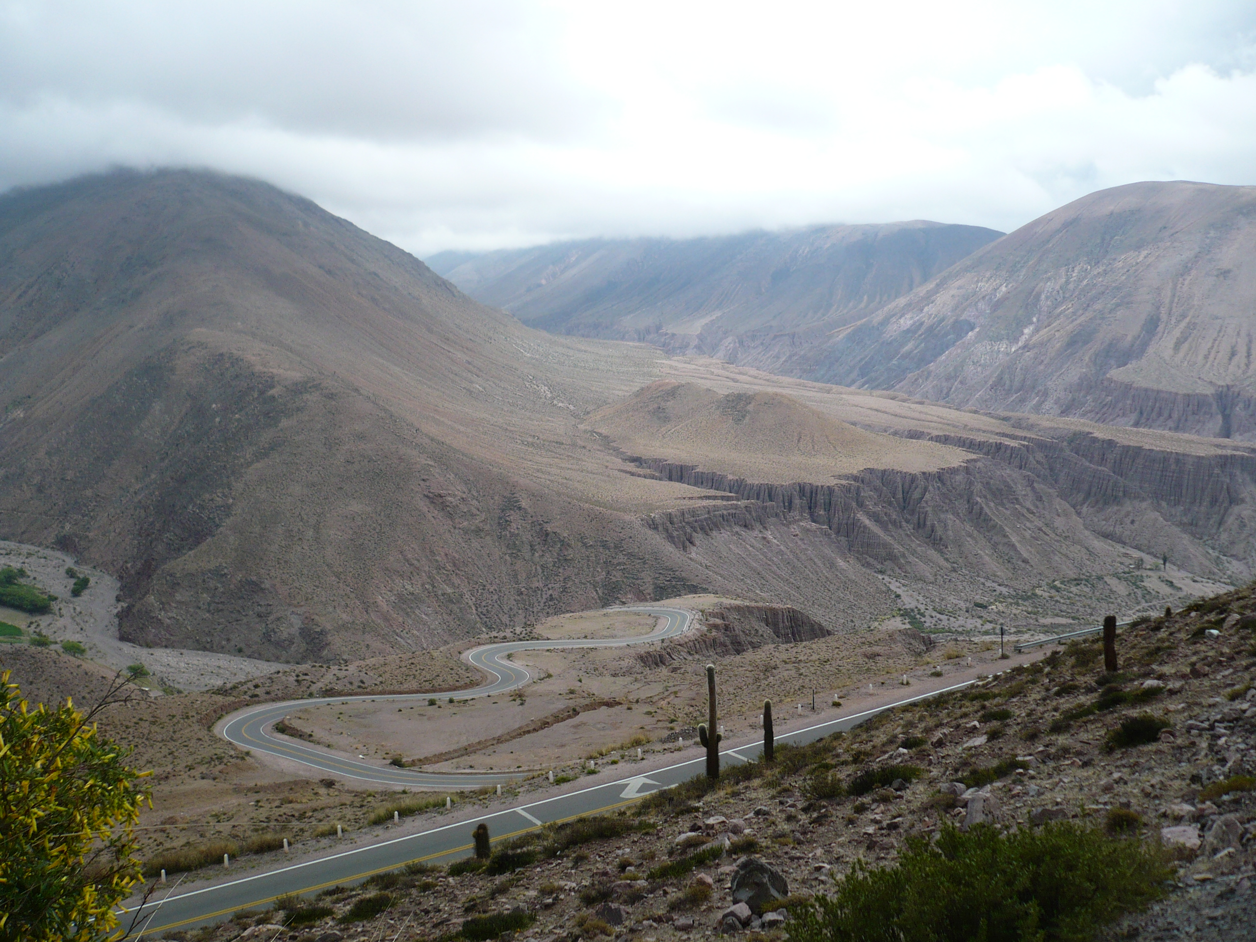 Ruta de montaña hacia la Cuesta de Lipán